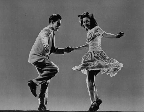 swing_dancing